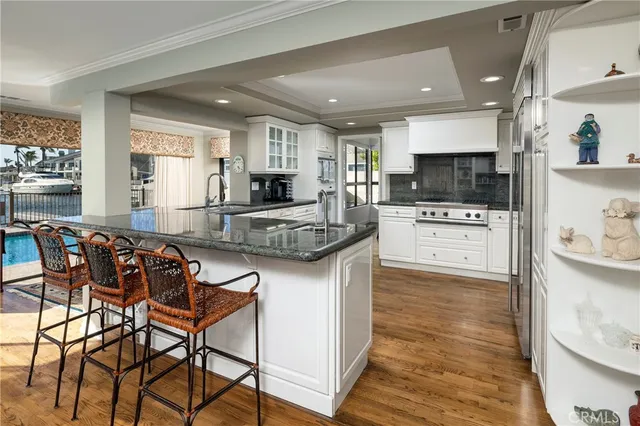 $3,495,000 | 3871 Mistral Drive, Huntington Beach, CA 92649