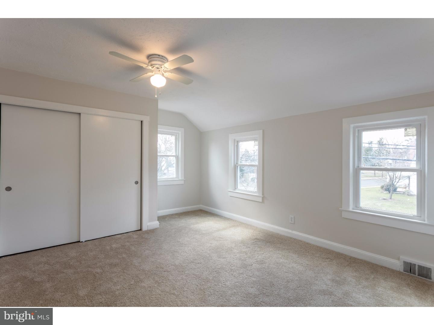 403 Sutherland Road Ewing, NJ 08618 - Photo 20 of 25