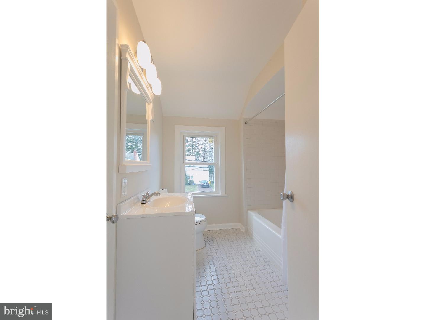 403 Sutherland Road Ewing, NJ 08618 - Photo 22 of 25