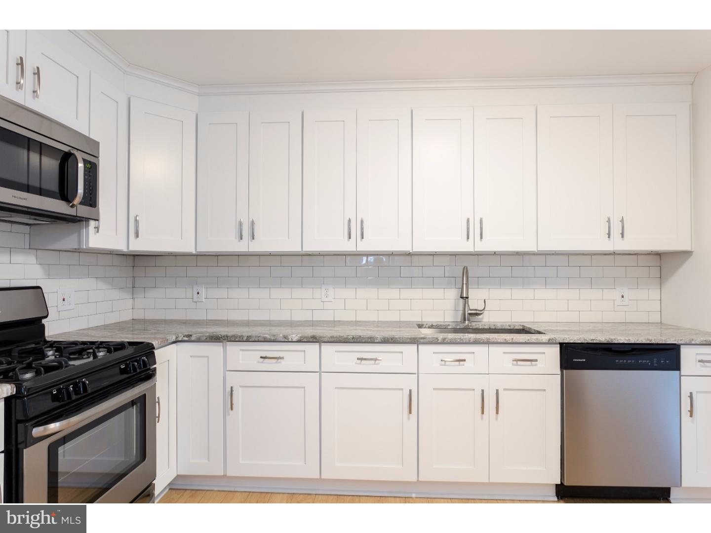 403 Sutherland Road Ewing, NJ 08618 - Photo 7 of 25