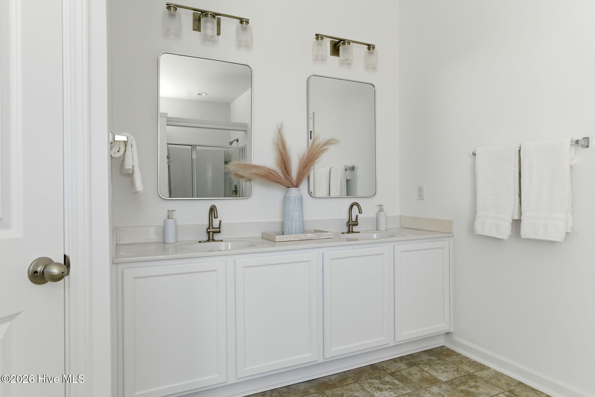 211 Cable Lake Circle Calabash, NC 28467 - Photo 6 of 25 19-web-or-mls-CAMMediaLLC.com 211-17