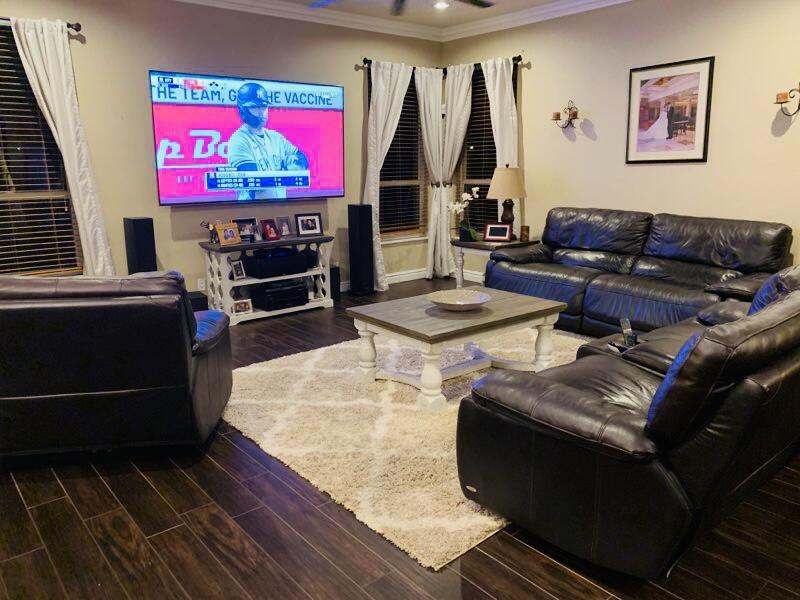 11122 Laurel Walk Road Wellington, FL 33449 - Photo 7 of 21 IMG_6877