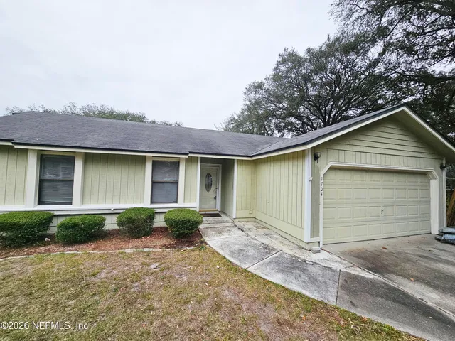 $2,200 | 1704 Bristlecone Pine Place, Jacksonville, FL 32225