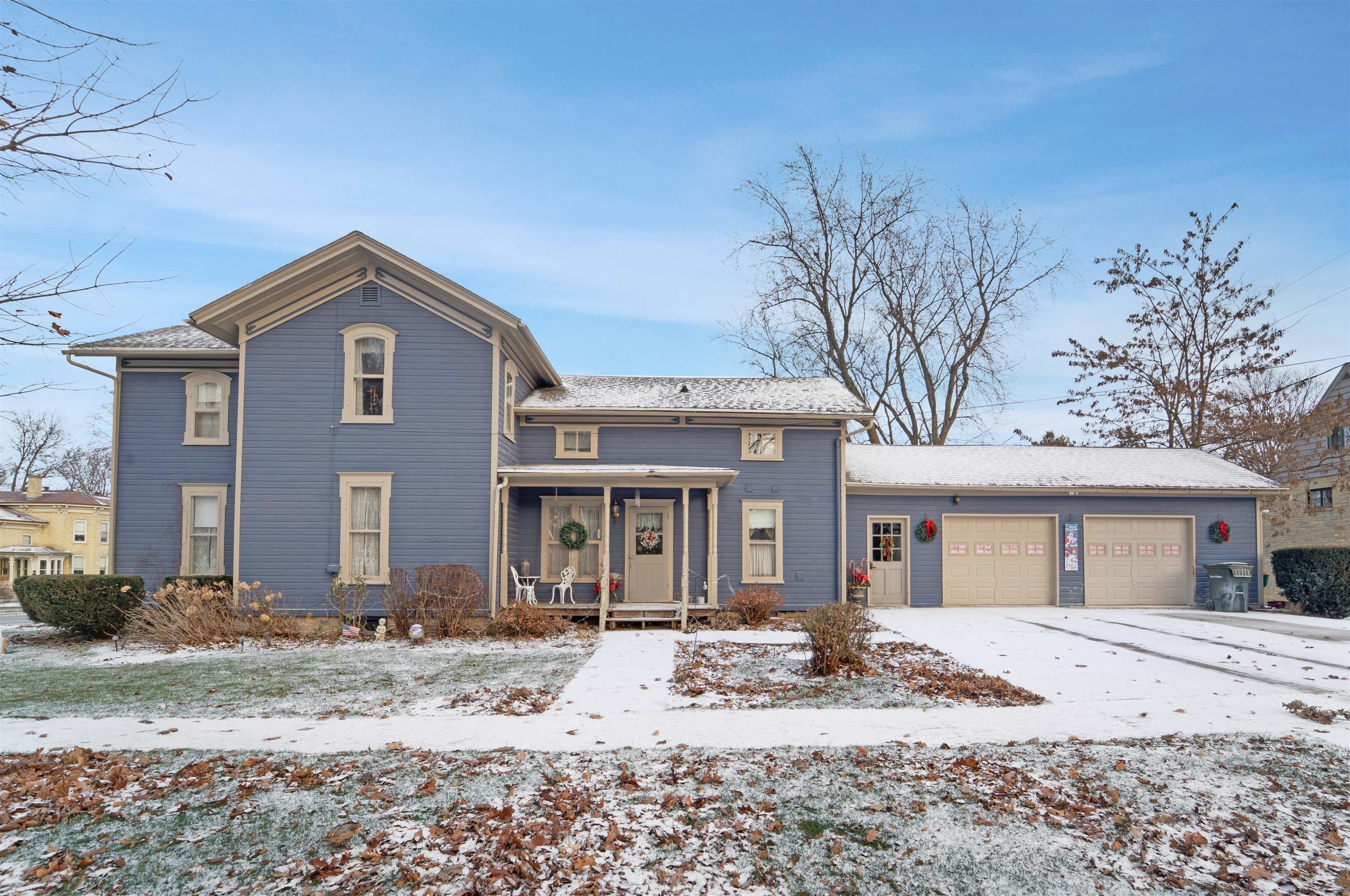 121 Watertown Street Ripon, WI 54971 - Photo 3 of 37