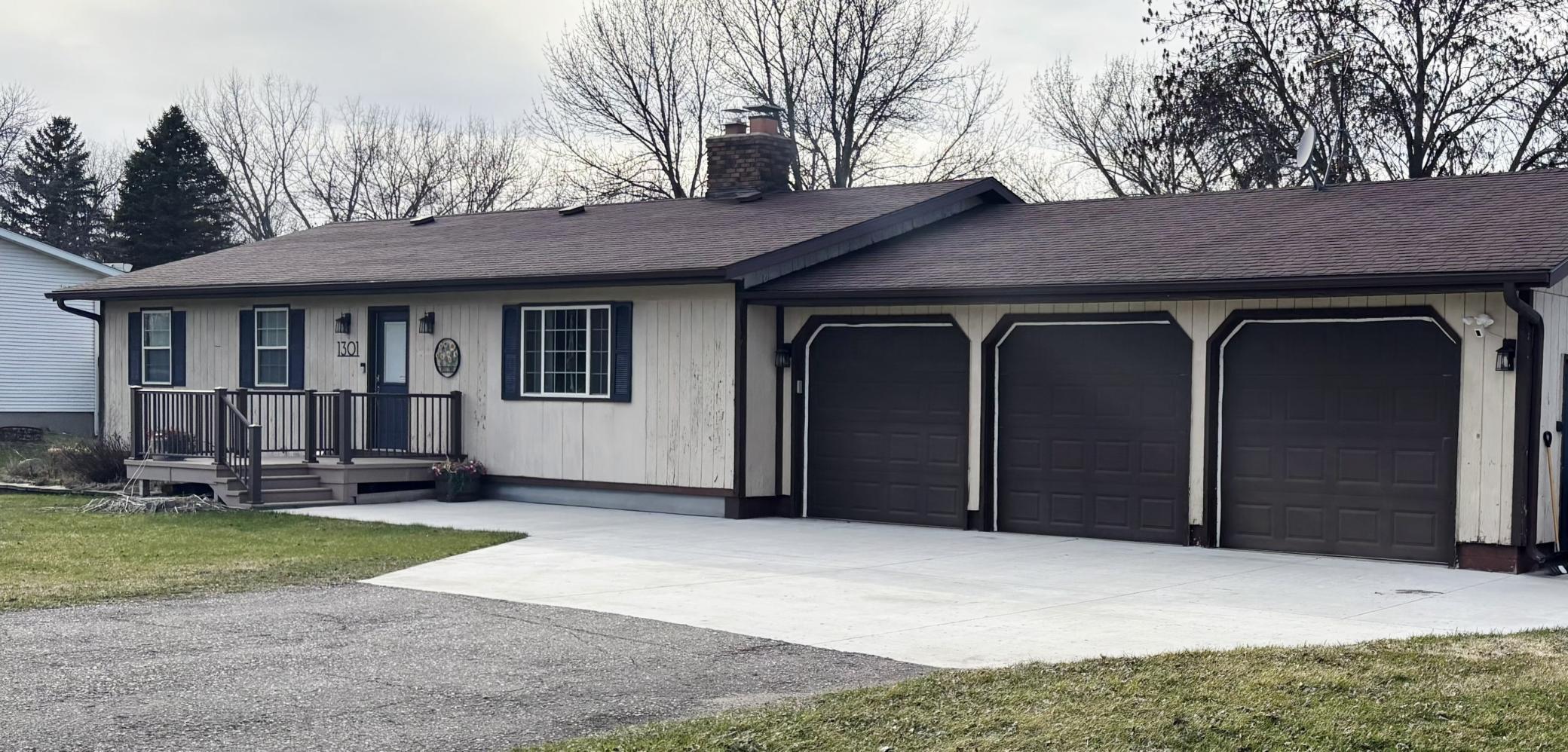 1301 Ridgeview Terrace Northeast Alexandria, MN 56308 - Photo 2 of 20