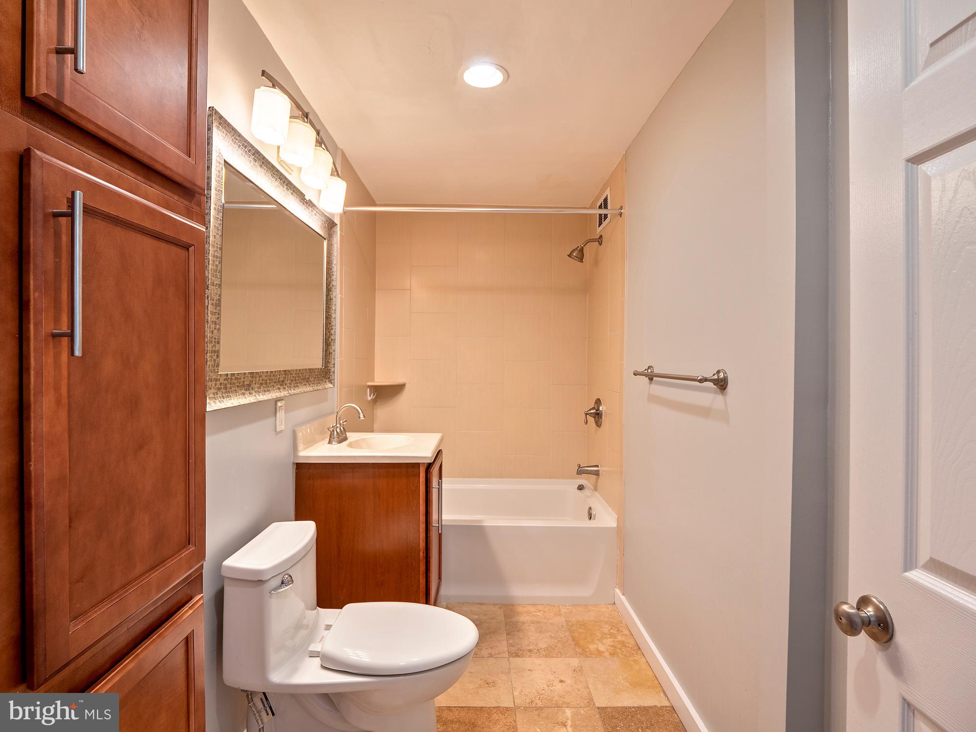 5101 8th Road South, Unit 112 Arlington, VA 22204 - Photo 10 of 13