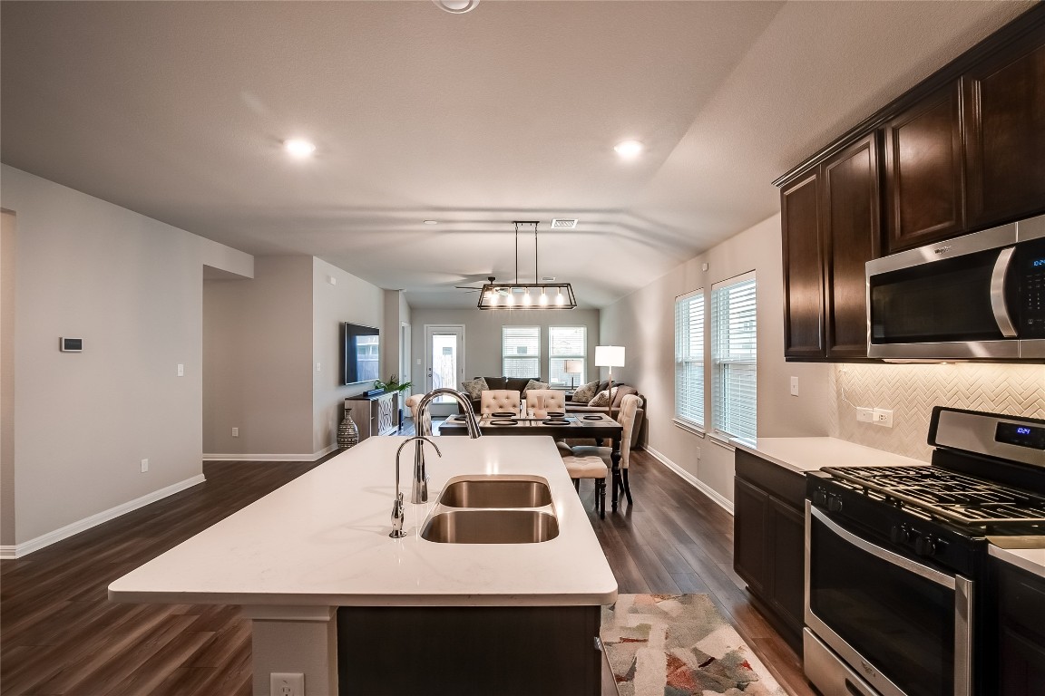 403 Grapefruit Road Hutto, TX 78634 - Photo 13 of 30