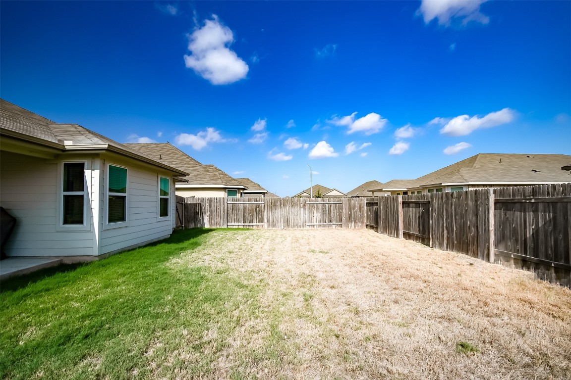 403 Grapefruit Road Hutto, TX 78634 - Photo 29 of 30