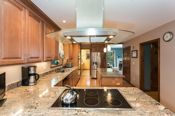 3 Waldingfield Road Georgetown, MA 01833 - Photo 4 of 26 Gallery Image 4
