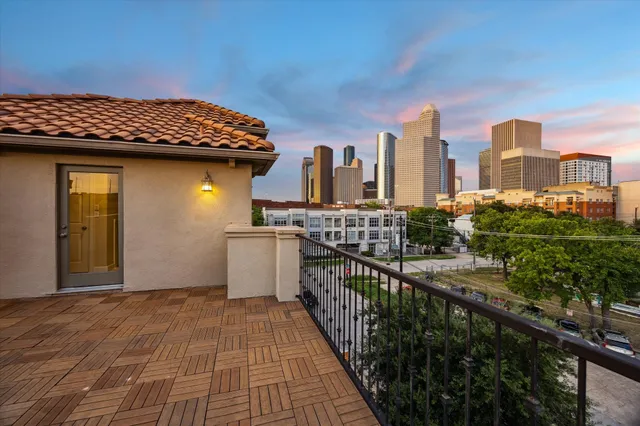 $599,000 | 2006 Helena Street, Houston, TX 77002