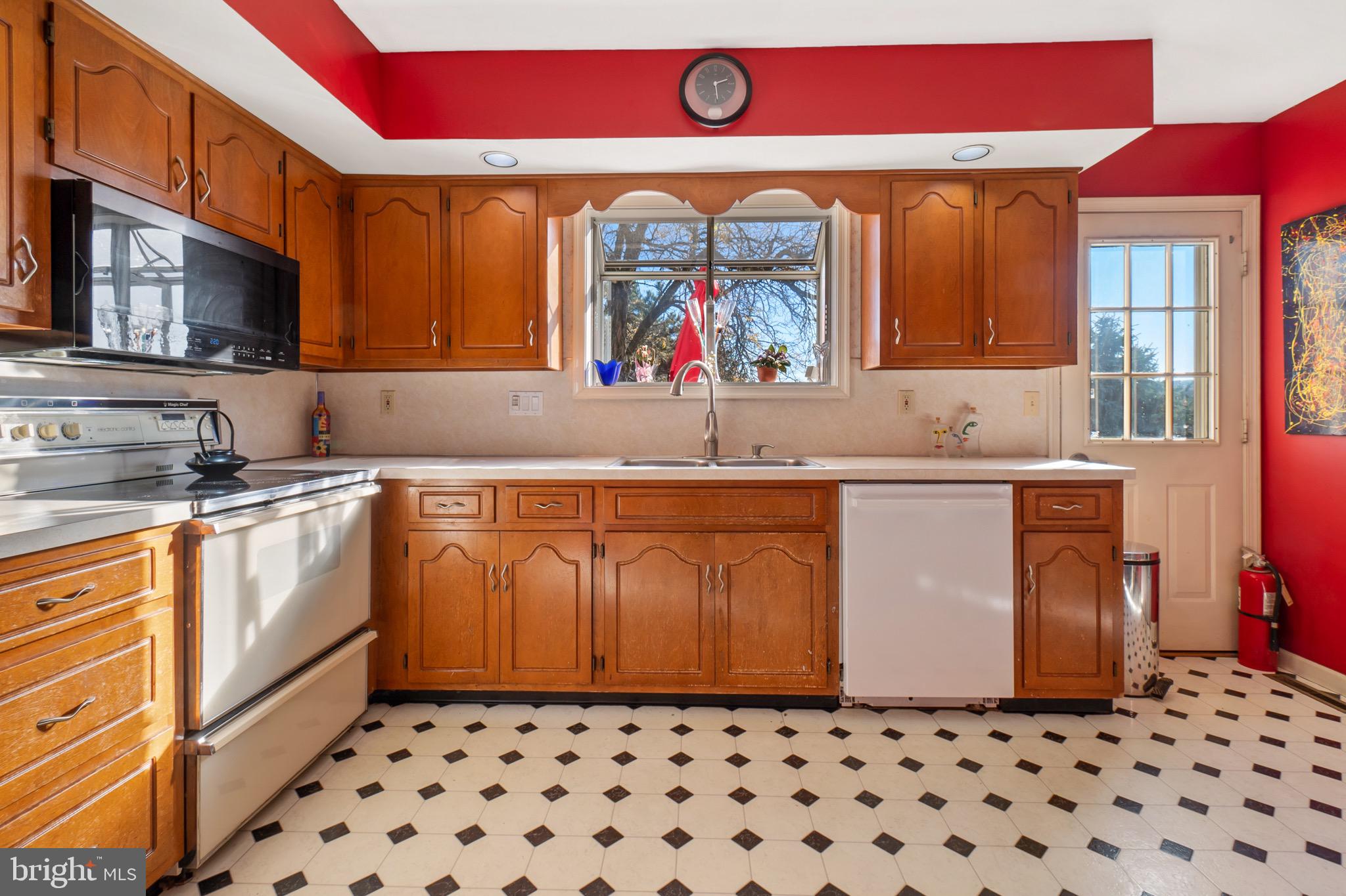 1217 Stanford Road Bethlehem, PA 18018 - Photo 18 of 30 Gallery Image 18