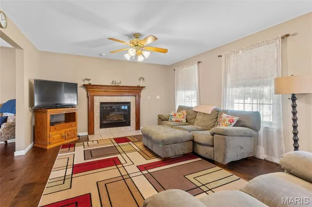 $395,000 | 203 Bristol Drive, Troy, IL 62294