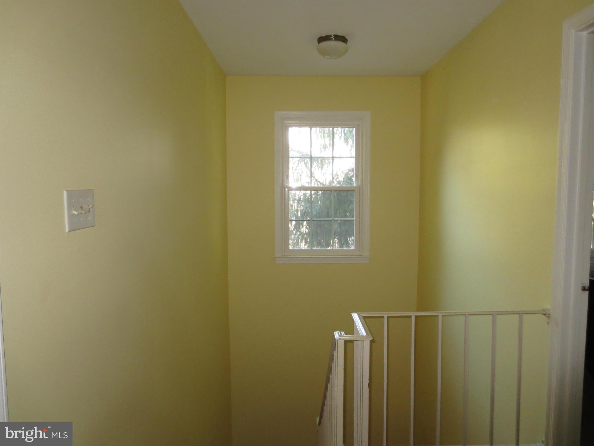 9521 Burdett Road Burke, VA 22015 - Photo 12 of 29 Interior (General)