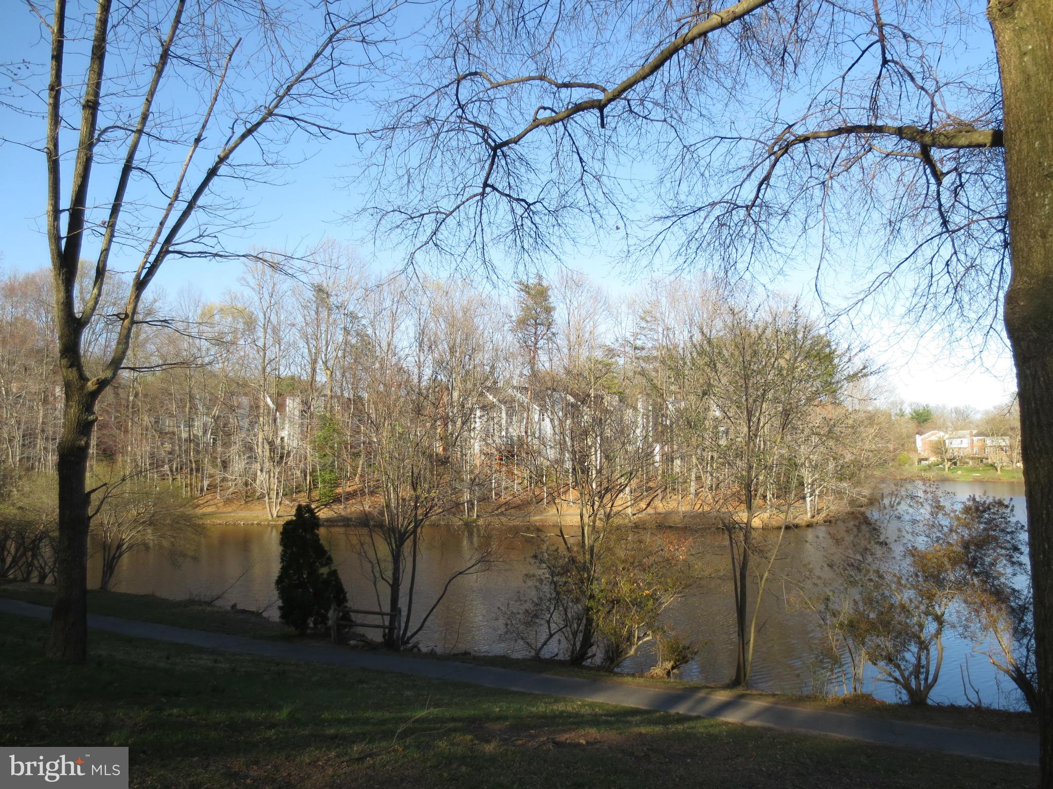 9521 Burdett Road Burke, VA 22015 - Photo 27 of 29 Community