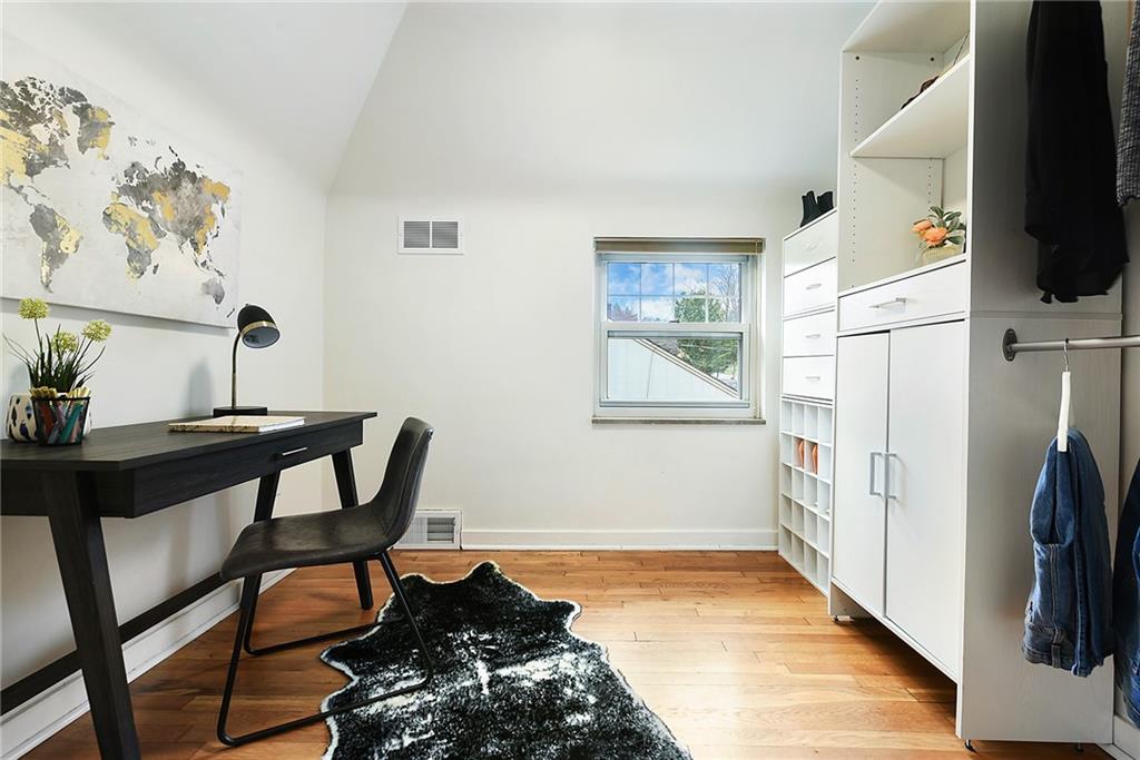 2514 Collins Road Pittsburgh, PA 15235 - Photo 17 of 25 Gallery Image 17