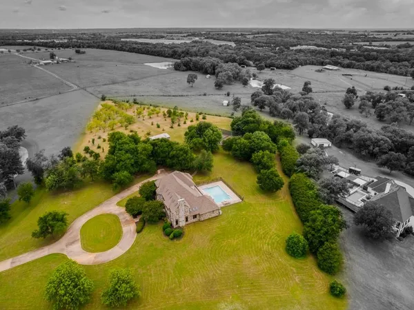 $1,395,000 | 362 Woodland Hills Drive, Sherman, TX 75092