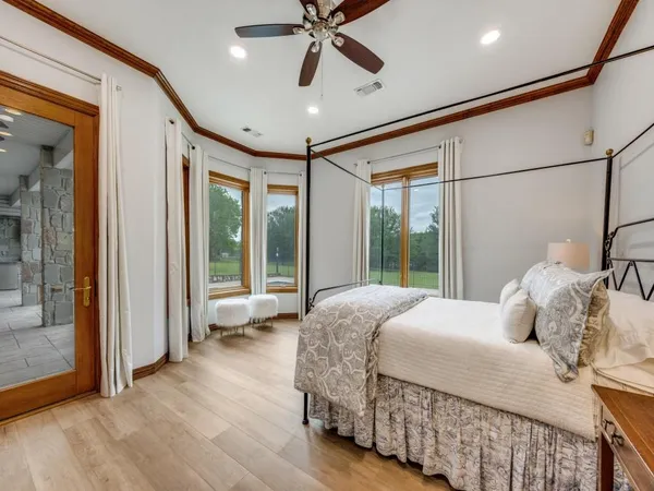 $1,395,000 | 362 Woodland Hills Drive, Sherman, TX 75092