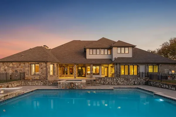 $1,395,000 | 362 Woodland Hills Drive, Sherman, TX 75092