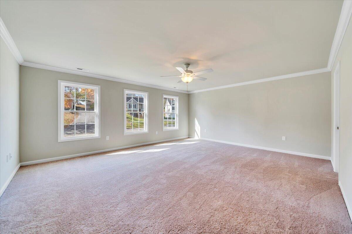 1103 Niagara Road Vinton, VA 24179 - Photo 15 of 25 15. Primary Bed