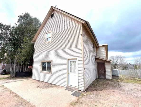 $45,000 | 236 Stone Street, Ishpeming, MI 49849