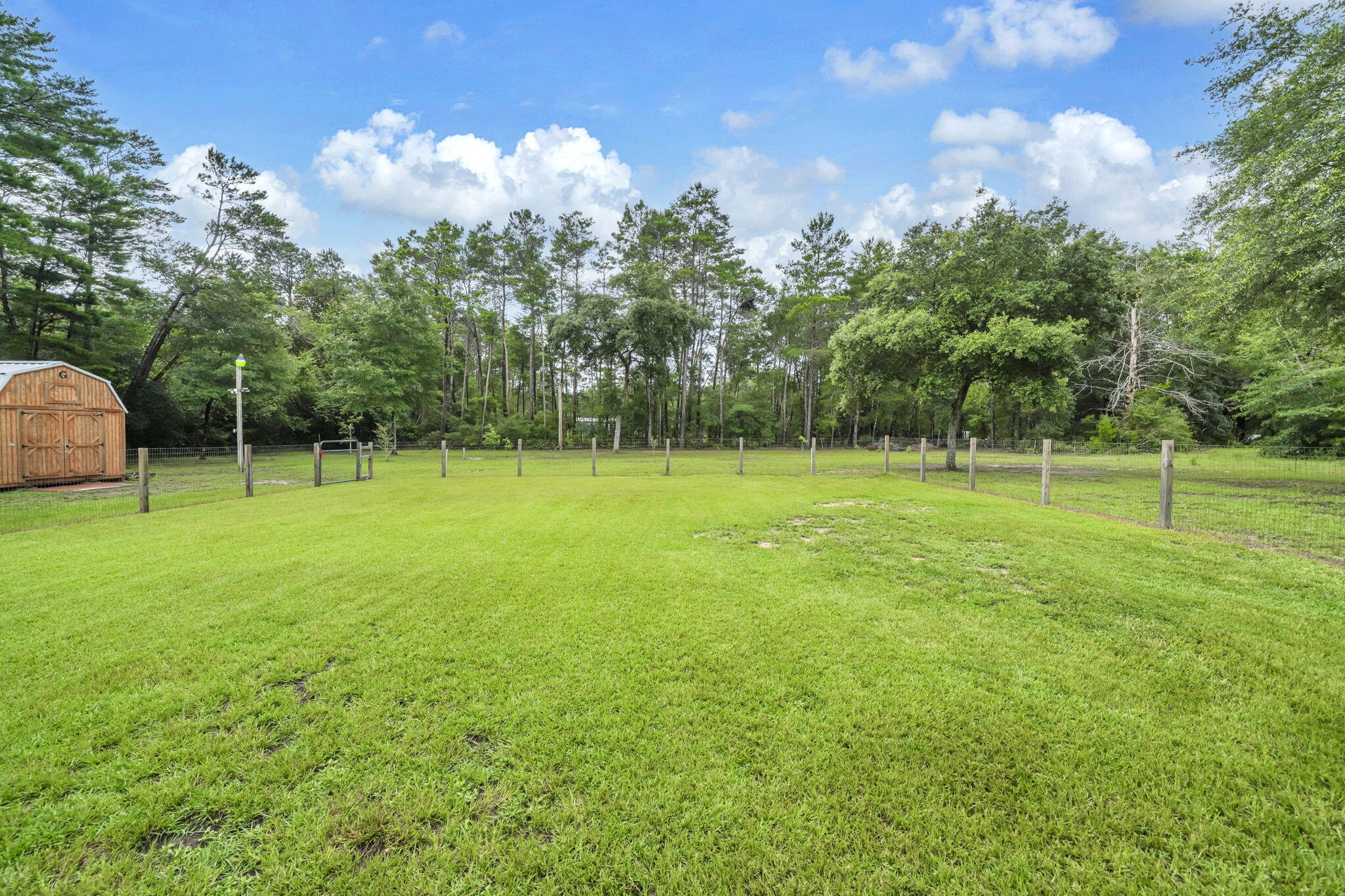 819 Woodlawn Road Freeport, FL 32439 - Photo 54 of 66 54-web-or-mls-DSC06922_1