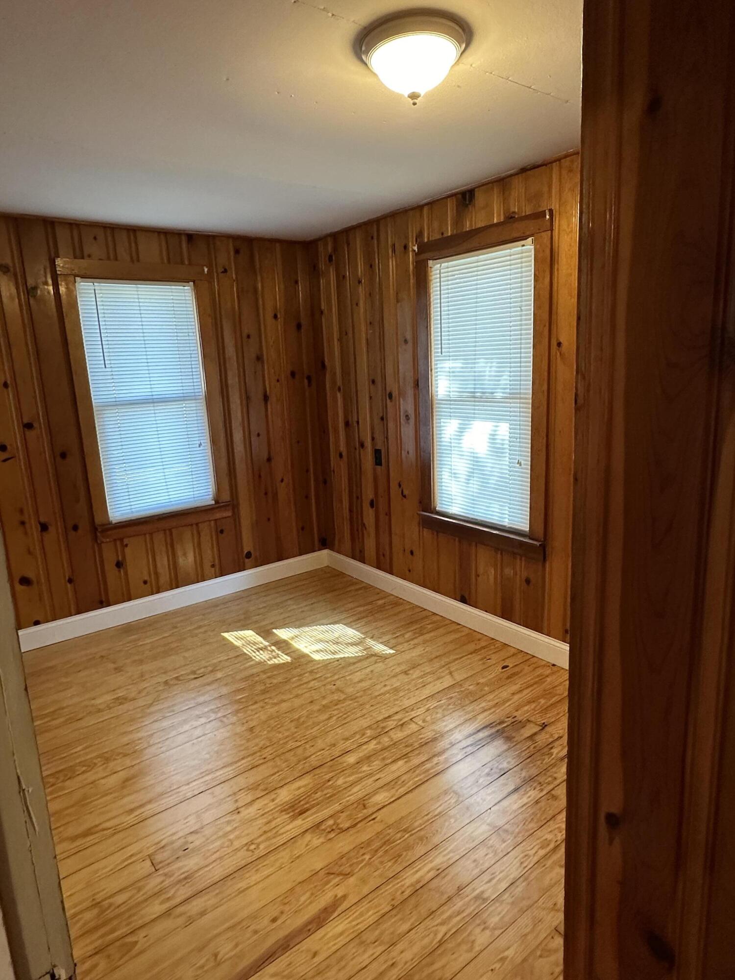 314 5th Avenue Three Rivers, MI 49093 - Photo 17 of 21 IMG_0378