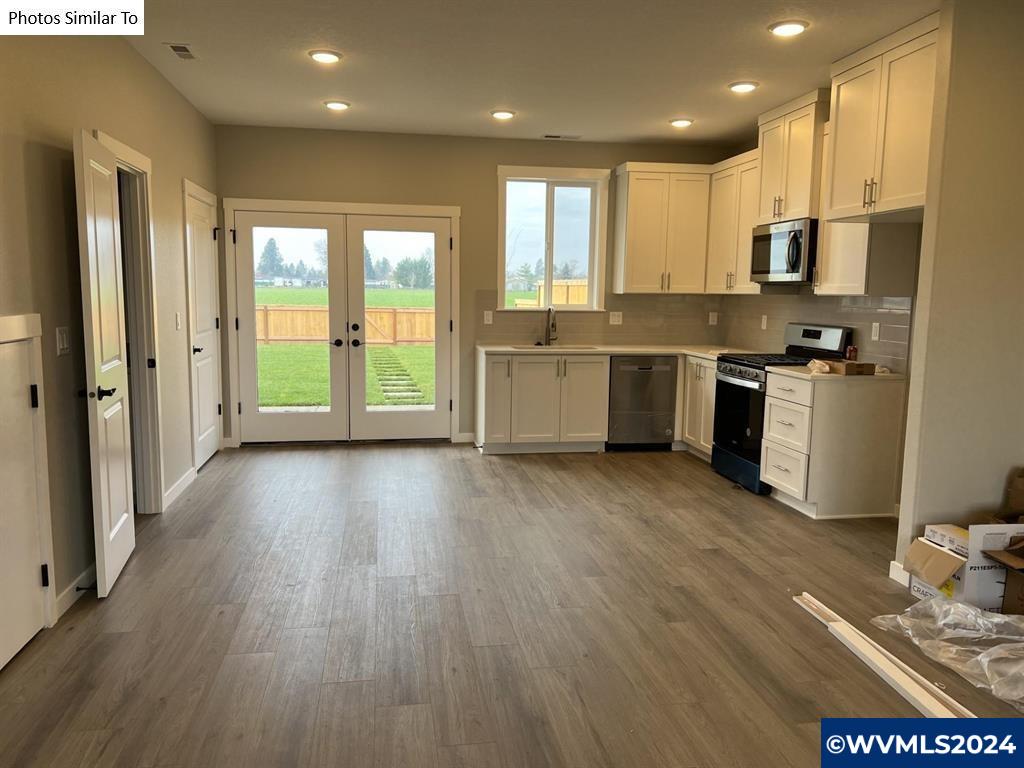 11208 Blueberry Loop Donald, OR 97020 - Photo 2 of 8