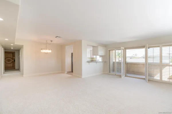 $5,500 | 7635 Eads Avenue, Unit 304, La Jolla, CA 92037