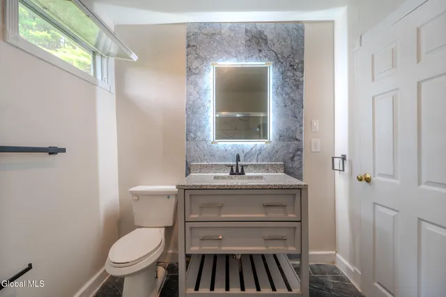 $234,999 | 520 Morey Park Hill Road, Schodack, NY 12123