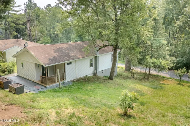 $234,999 | 520 Morey Park Hill Road, Schodack, NY 12123