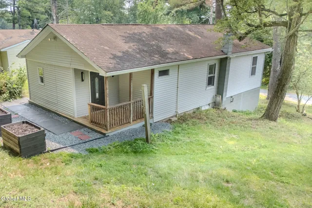 $234,999 | 520 Morey Park Hill Road, Schodack, NY 12123