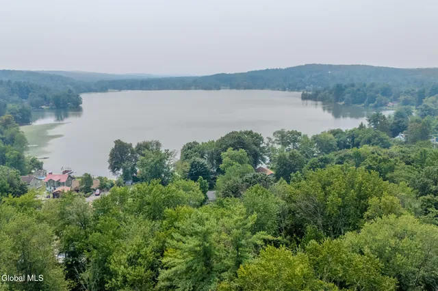 $234,999 | 520 Morey Park Hill Road, Schodack, NY 12123