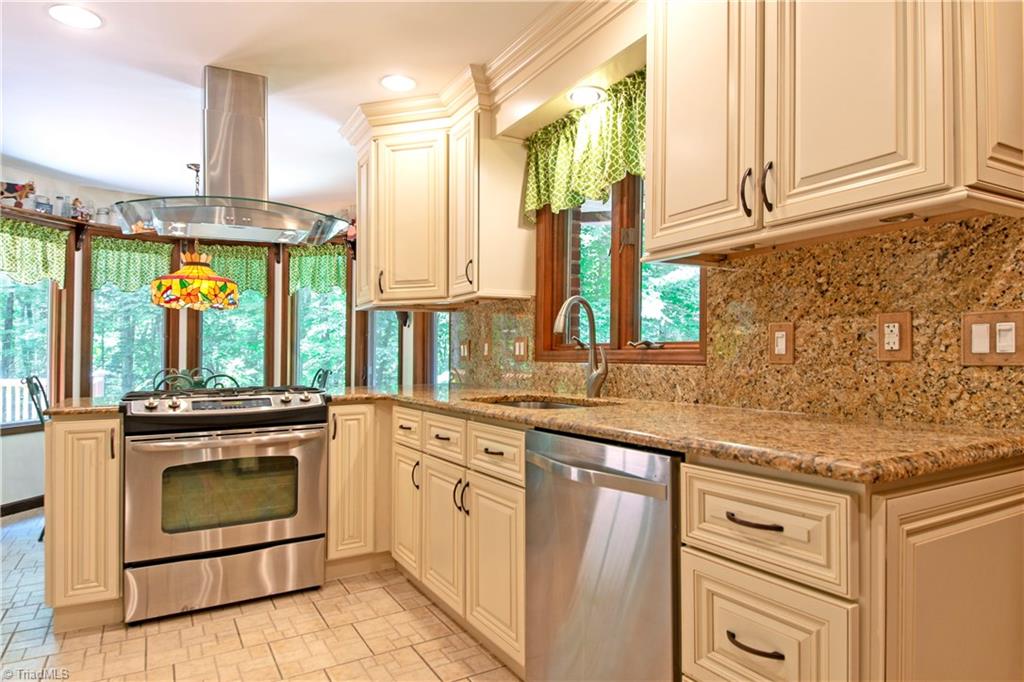 5003 Golden Acres Road Oak Ridge, NC 27310 - Photo 4 of 30