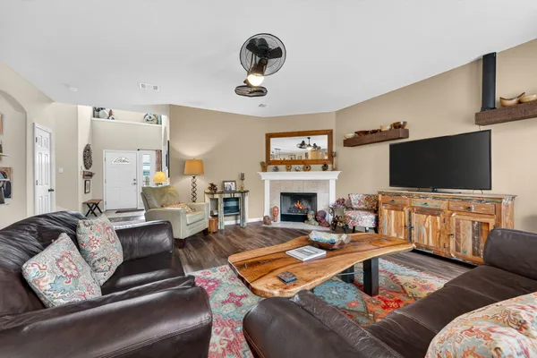 $2,600 | 1403 Melissa Oaks Lane, Austin, TX 78744