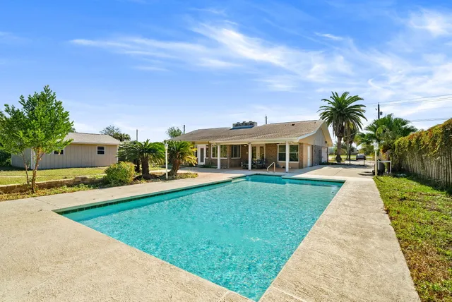 $439,000 | 2212 St Andrews Boulevard, Panama City, FL 32405