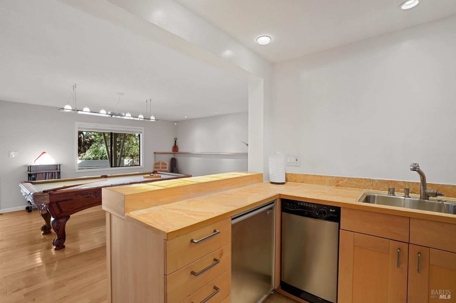 10 Shari Court Novato, CA 94947 - Photo 25 of 48