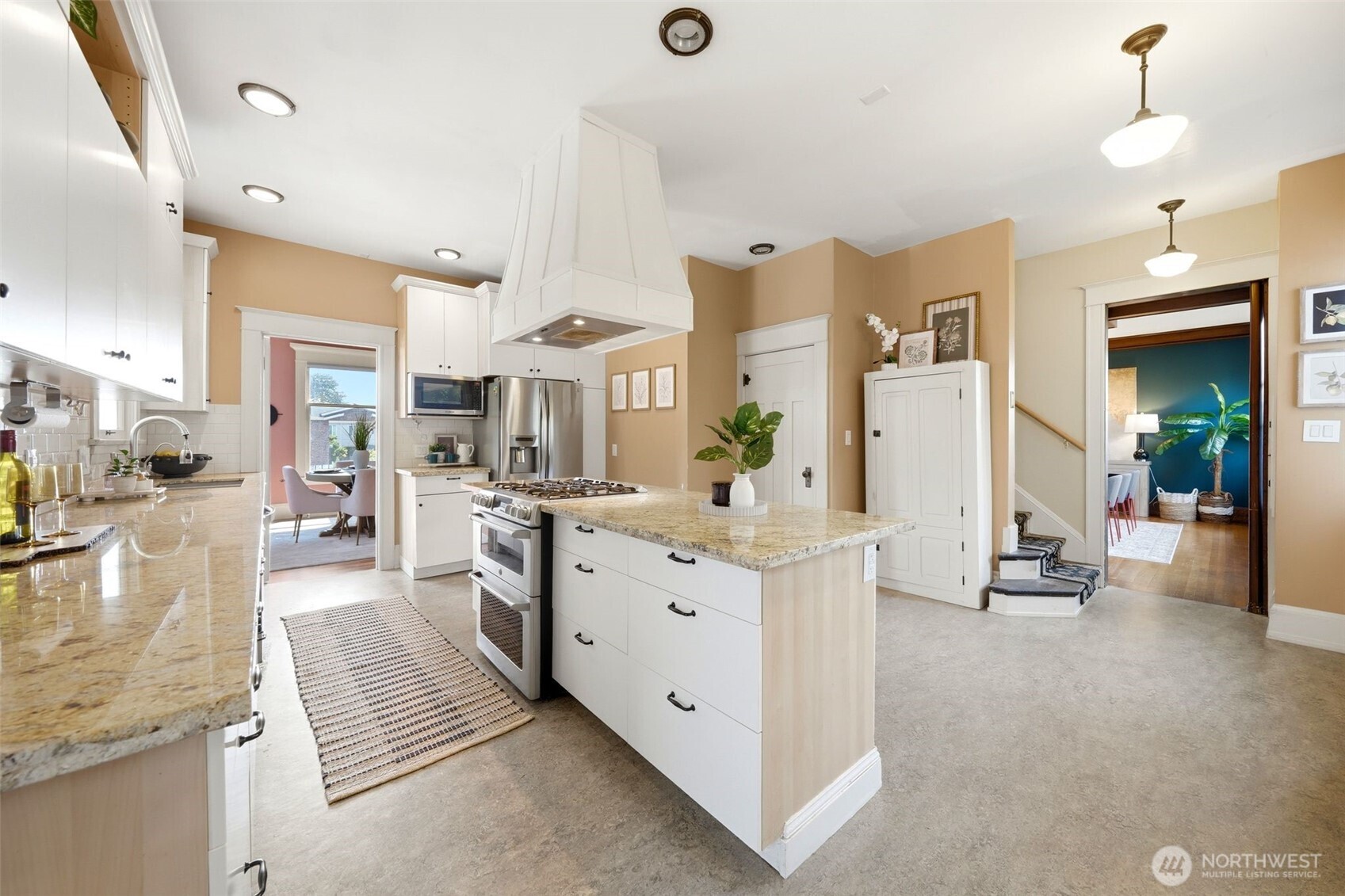 2329 Rucker Avenue Everett, WA 98201 - Photo 18 of 40 Gallery Image 18
