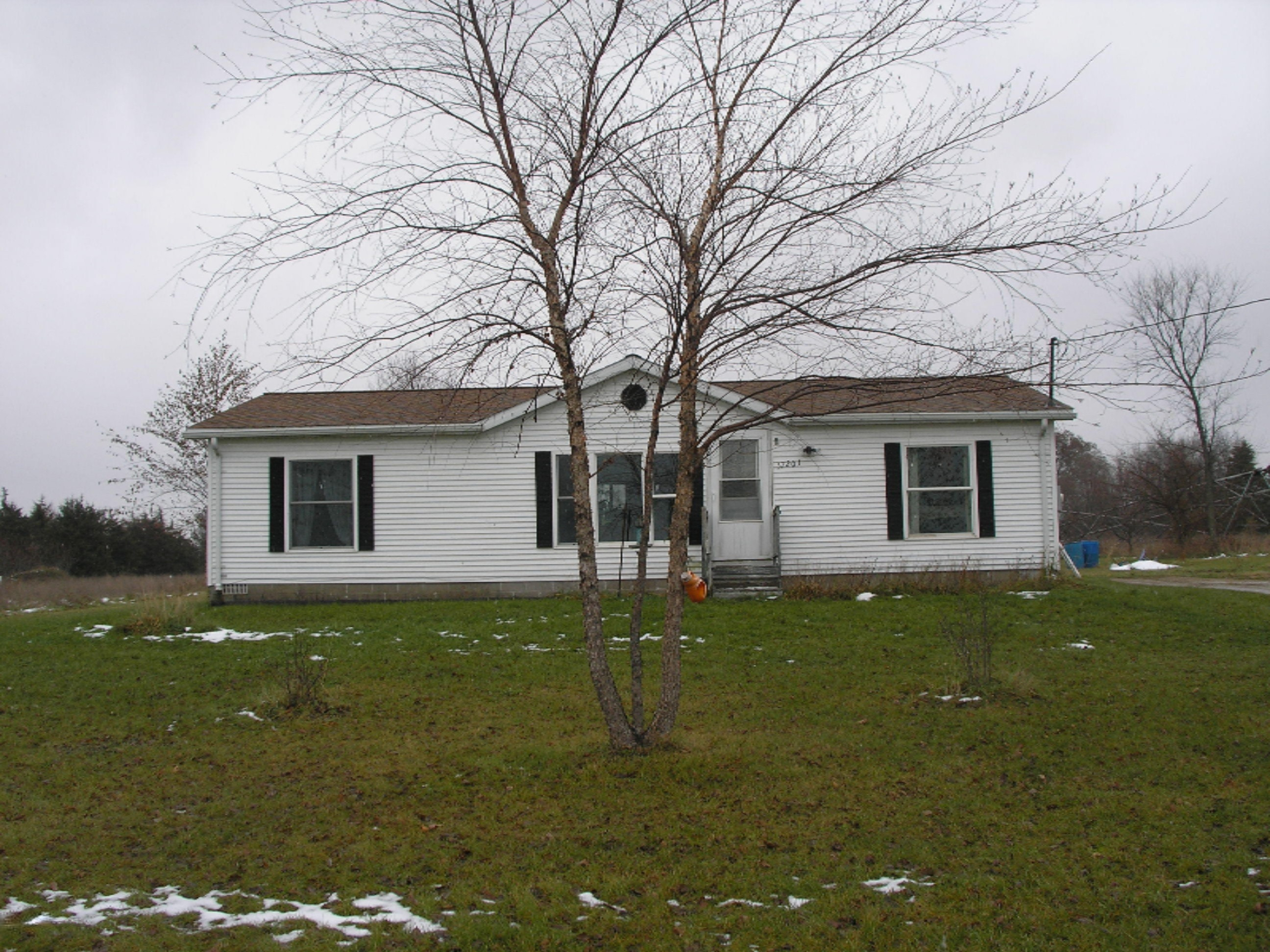 57201 Ivy Lane Three Rivers, MI 49093 - Photo 2 of 25 57201 Ivy Lane 002