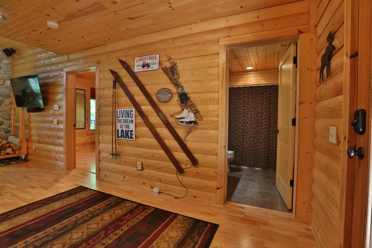 8804 Pardee Lake Road Presque Isle, WI 54557 - Photo 9 of 51 Gallery Image 9