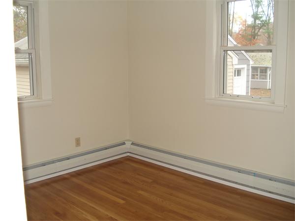 20 Dustin Road Reading, MA 01867 - Photo 11 of 18