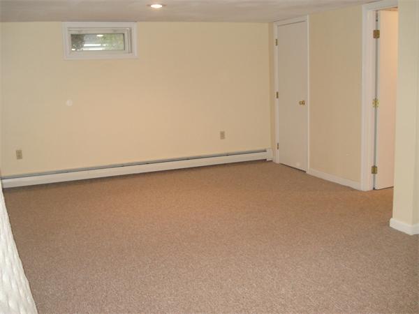 20 Dustin Road Reading, MA 01867 - Photo 12 of 18