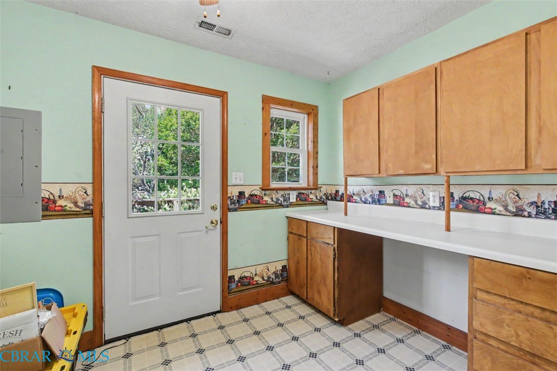 8237 Spring Hill Farm Road East Gloucester, VA 23061 - Photo 20 of 39