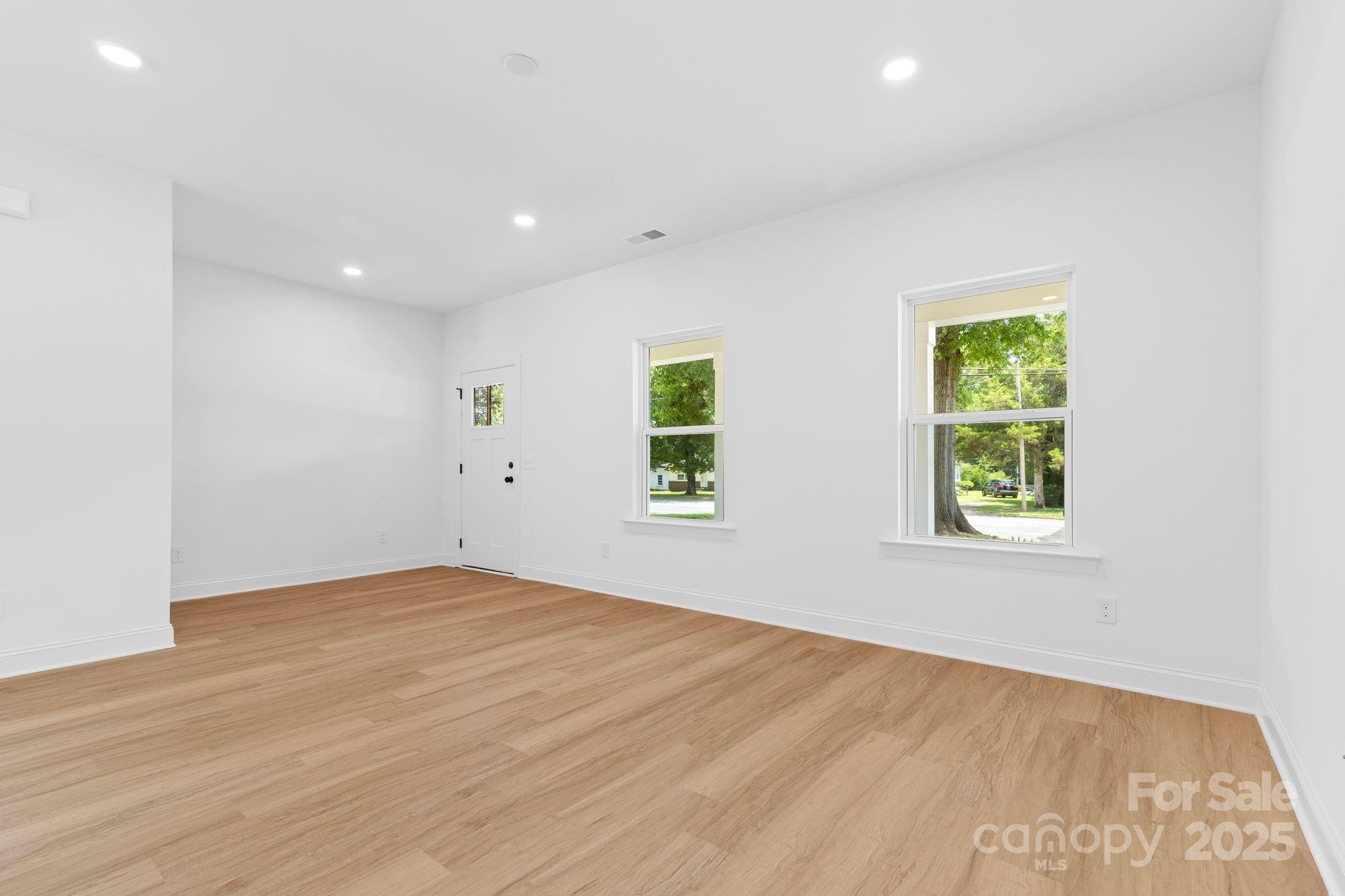 587 Hartness Road Statesville, NC 28677 - Photo 12 of 30 Gallery Image 12