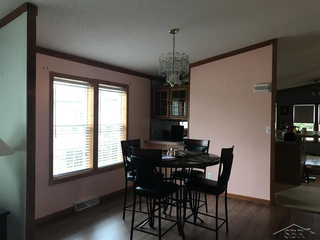 12217 Roosevelt Road Saginaw, MI 48609 - Photo 15 of 35 31361479-15.JPG