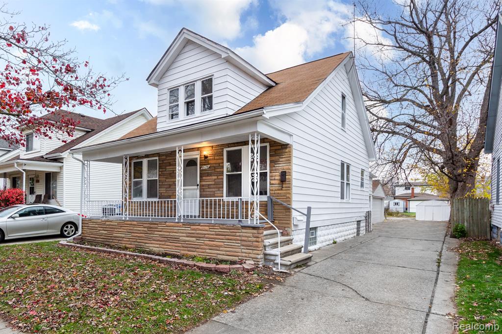 8175 Central Street Center Line, MI 48015 - Photo 2 of 27