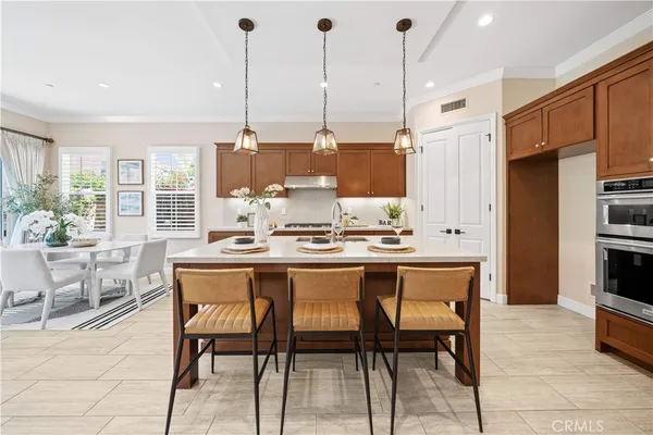 $2,160,000 | 210 Canvas, Irvine, CA 92620