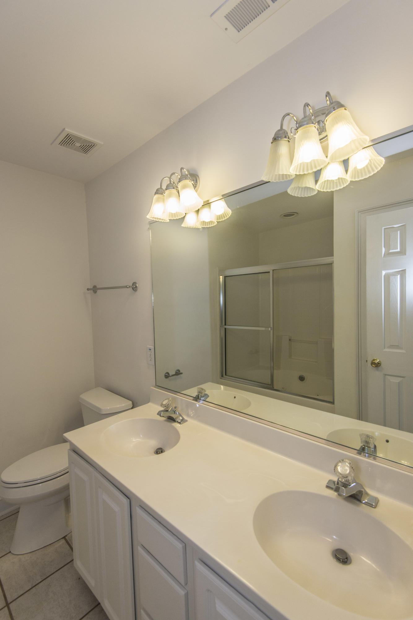 1545 Ashley River Road, Unit M Charleston, SC 29407 - Photo 19 of 27 1545 master bath2