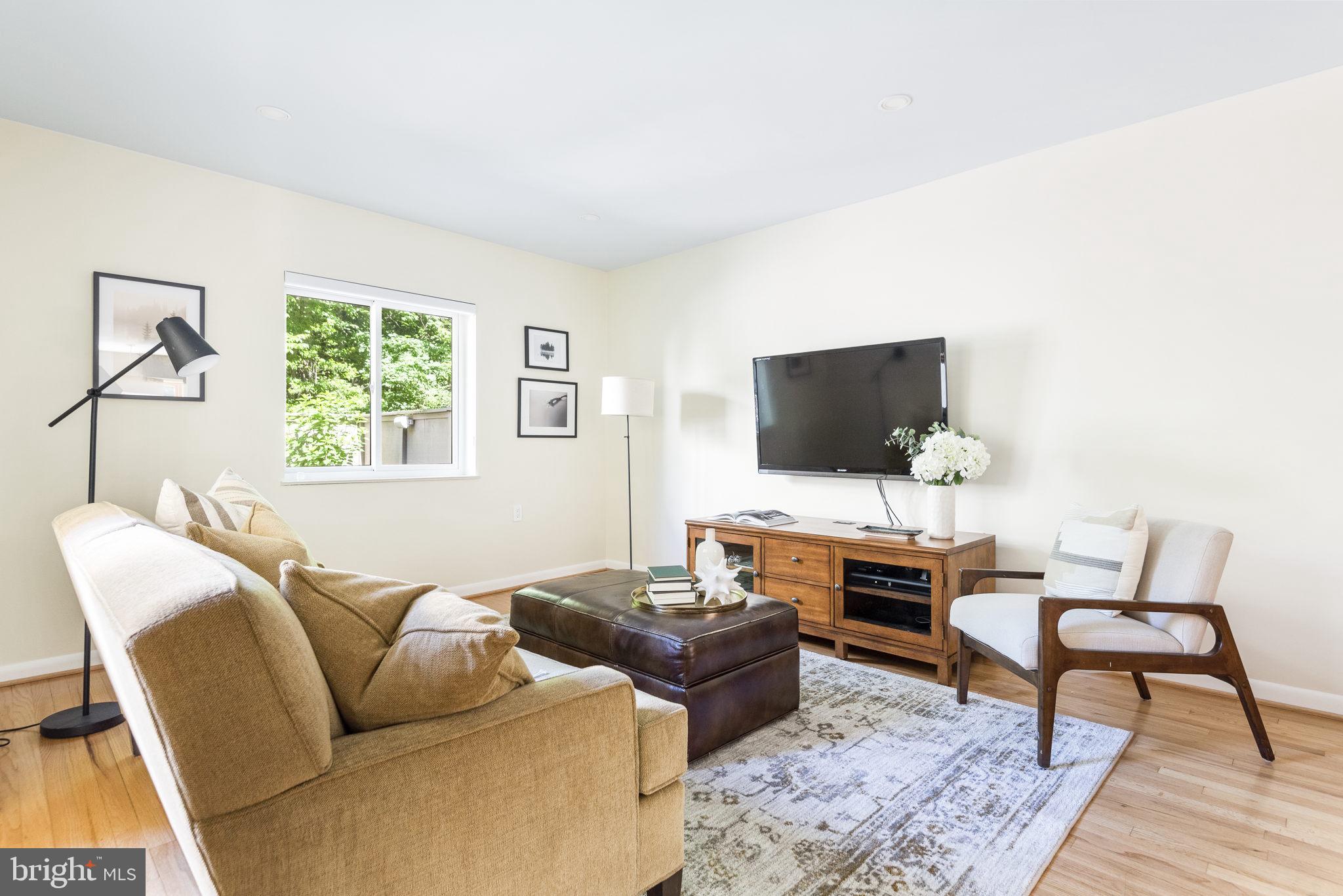 1585 Inlet Court Reston, VA 20190 - Photo 11 of 70