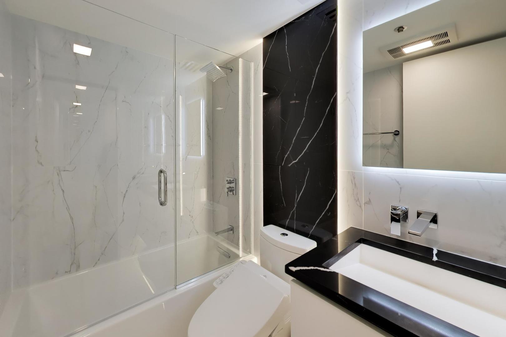 950 North Michigan Avenue, Unit 3103 Chicago, IL 60611 - Photo 38 of 68