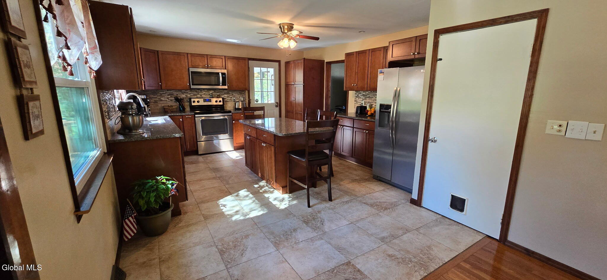 1900 North Road Amsterdam, NY 12010 - Photo 13 of 56 1176711299386904214